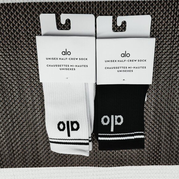 Women 🔥NWT🔥ALO Yoga Women’s Grip Socks 2-Pack | Yoga/Pilates